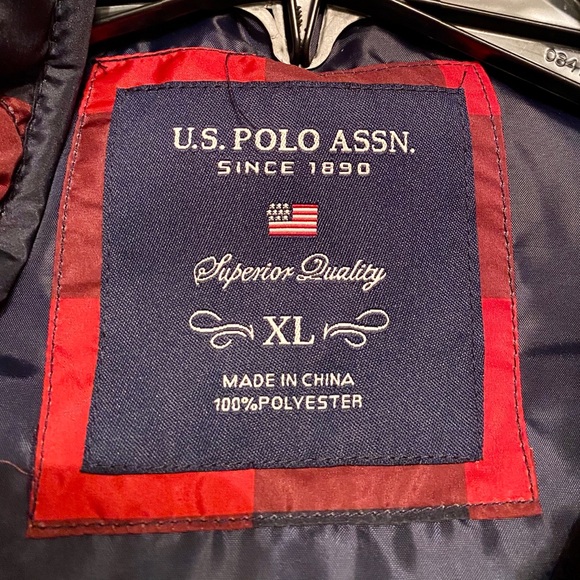 NWT US Polo red & navy buffalo check vest XL - Picture 8 of 8